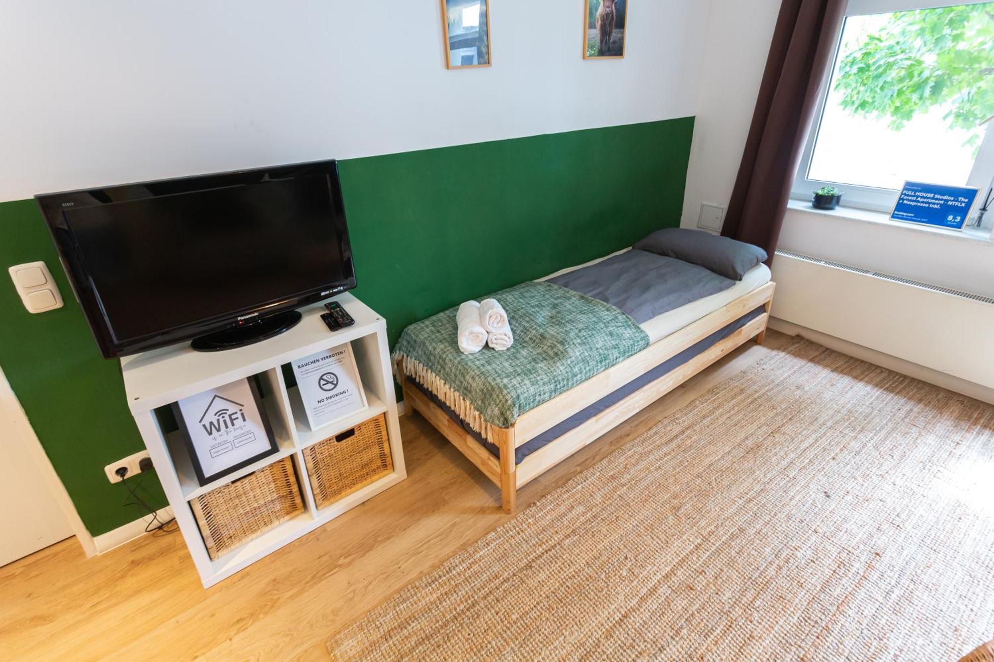 Fullhouse - Halle - F38 - Nespresso - Smarttv Luaran gambar